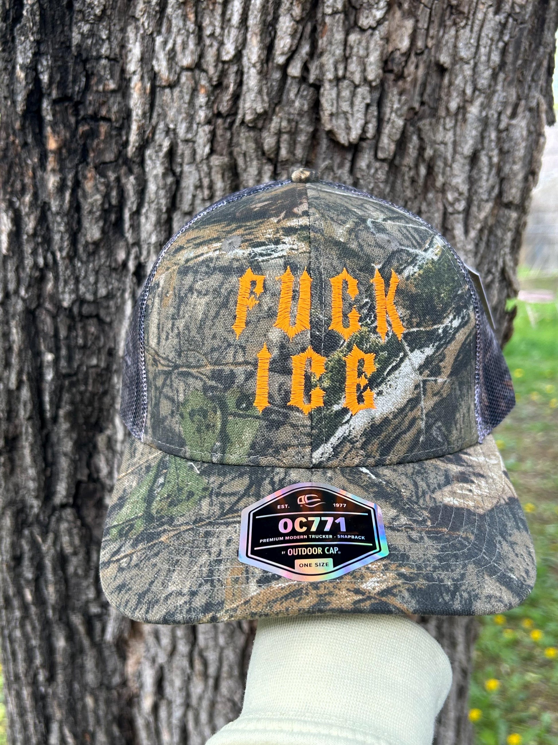 Anti Ice Barbed Wire Camo Silver Trucker Hat